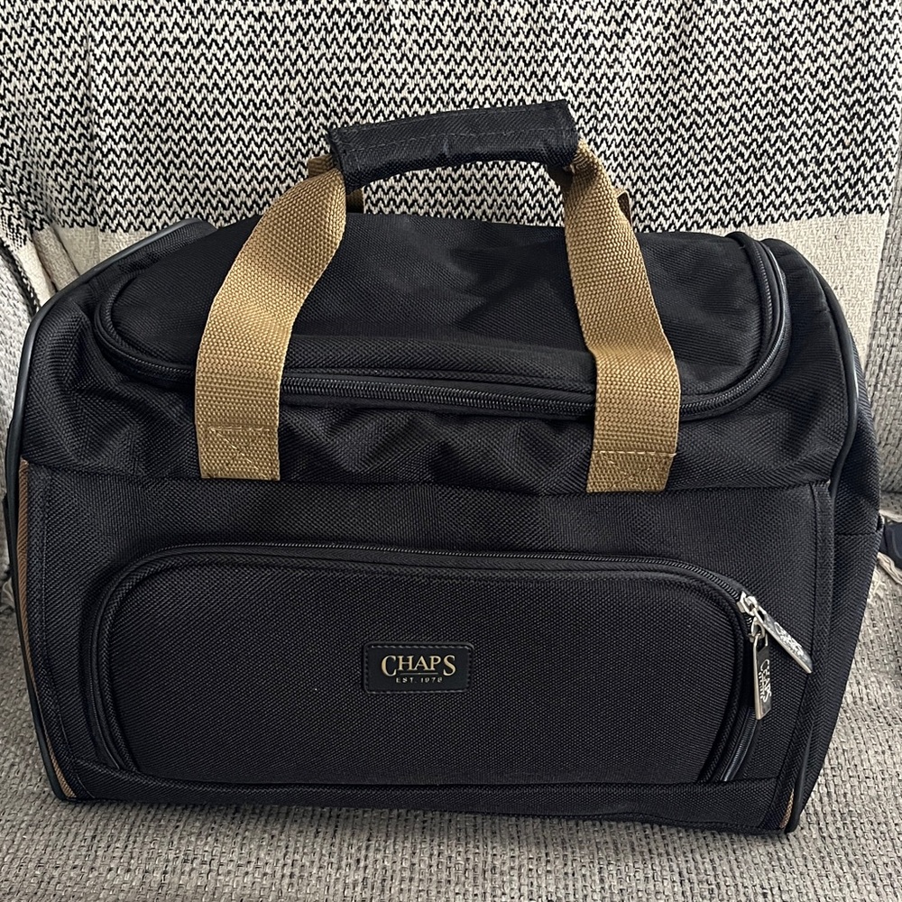 Chaps Black & Brown Duffel Bag weekender bag Excellent condition travel carry on